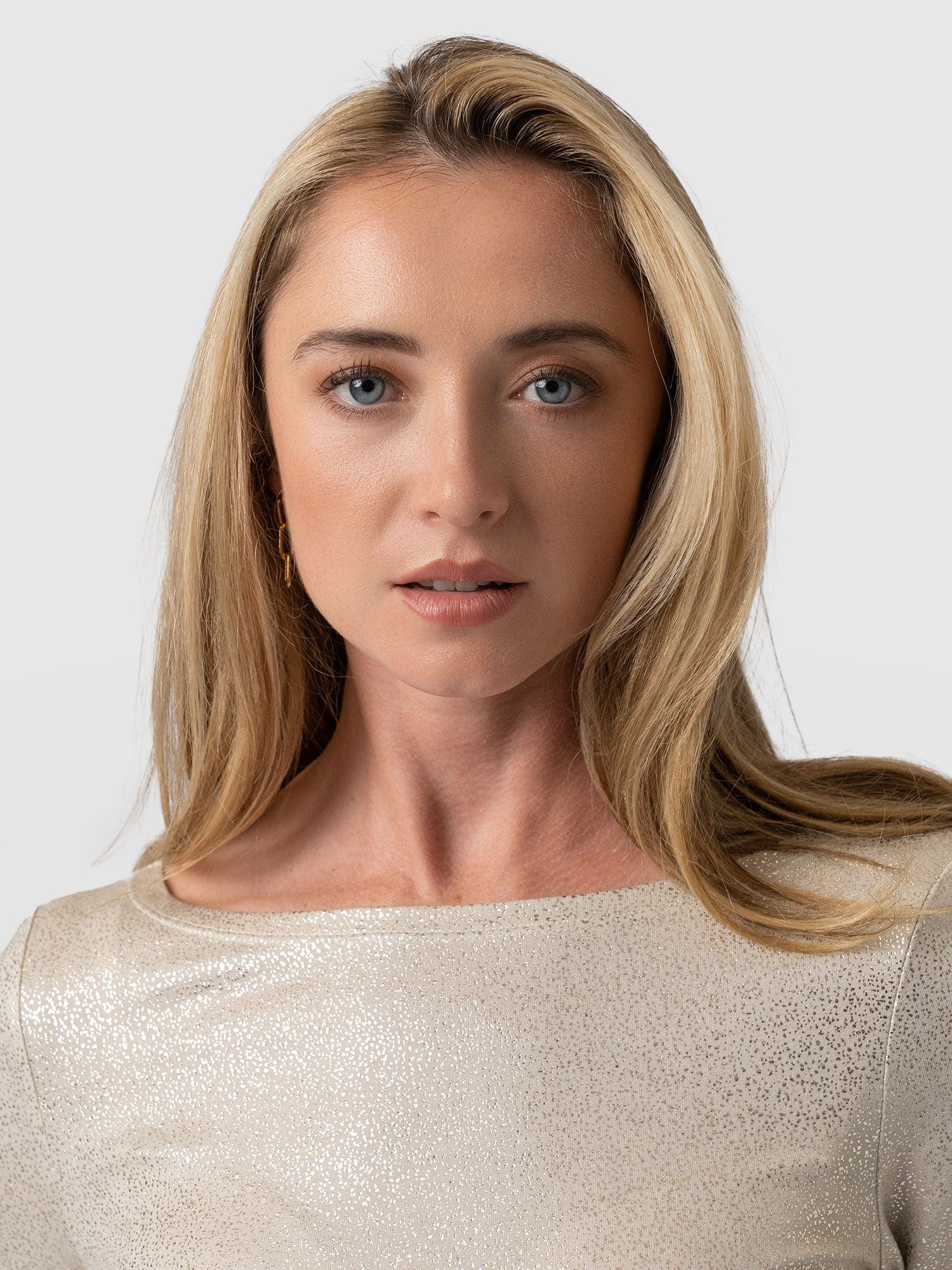 Winnie Long Sleeve Tee Gold - Women's T-Shirts | Saint + Sofia® USA